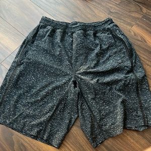 LULULEMON MENS LINER PACEBREAKER SIZE SMALL 9 INSEAM